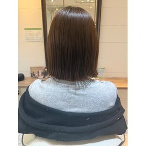 王寺で縮毛矯正するならLeaf！自然な仕上がりに感動