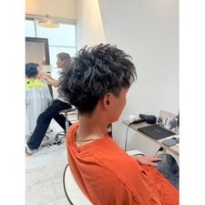 無造作なのにキマる！スパイキーショート×パーマ